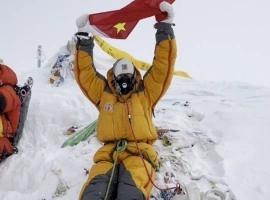 巴基斯坦新闻报道，一名来自湖南的女登山者在攀登乔戈里峰的过程中，在返回途中遭遇不幸，不幸身亡。-五马资源分享网